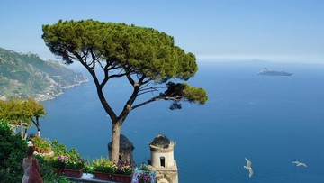 Amalfi Coast Tour by Sea and Land