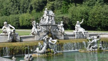 CASERTA FULL  DAY (8 HOURS) BY CAR 1/3 PAX