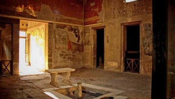 POMPEII FULL DAY (8 HOURS) BY MINIVAN 4/8 PAX