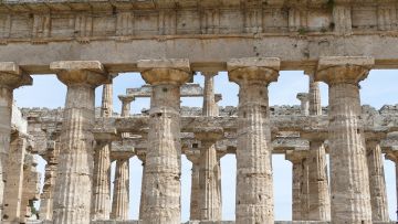 POMPEII PAESTUM FULL  DAY (8 HOURS) BY MINIVAN 4/8 PAX